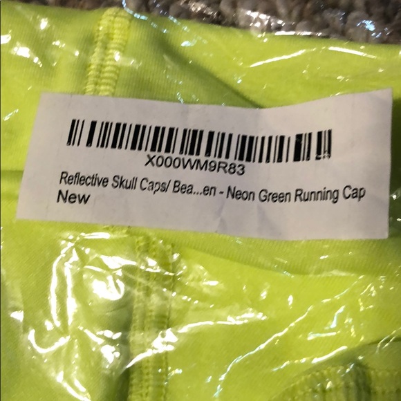 Reflective Running Cap - Picture 3 of 4